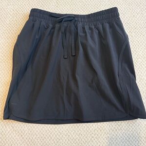 Beyond Yoga Black Athletic Skirt with Drawstring